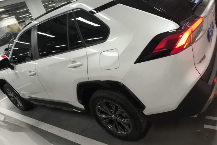 Used Toyota RAV4 2024 2.0L CVT Two-Wheel Drive Fashion Plus Edition