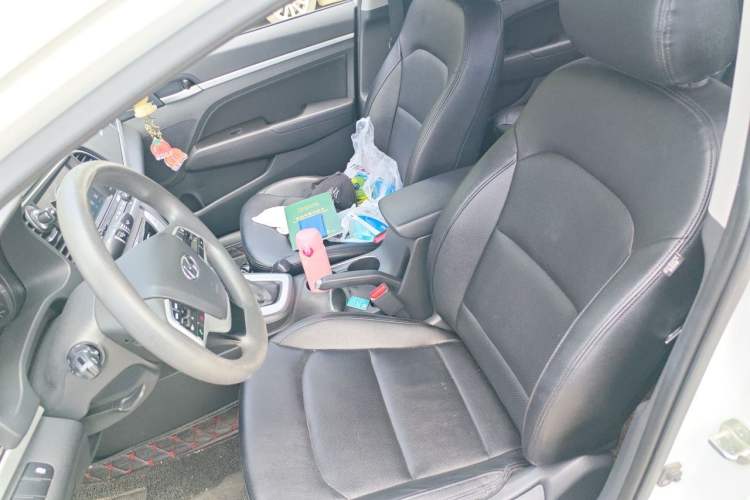 Used Hyundai Elantra (6th Generation / Lingdong) 2016 1.6L Automatic ZhiXuan · Luxury Version