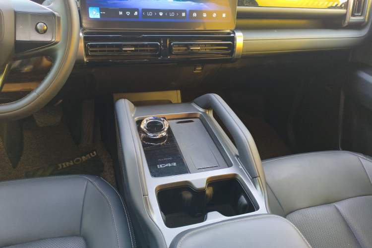 Used iCAR 03T 2024 501km Four-wheel Drive Long-Range Version Gear Lever