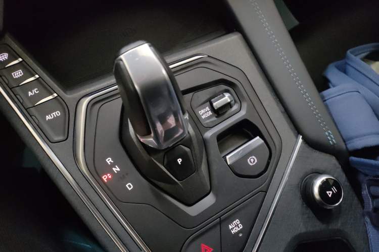 Used Lynk & Co 05 2020 2.0TD Two-Wheel Drive Shine Halo