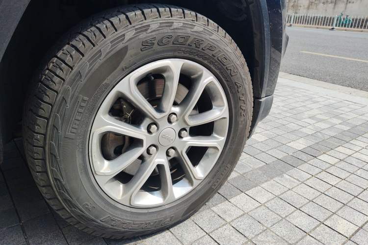 Used Jeep Grand Cherokee 2014 3.0L Comfort Navigation Edition