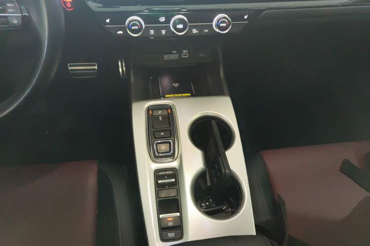 Used Honda Integra 2023 2.0L eHEV Sharp – Premium Edition Gear Lever