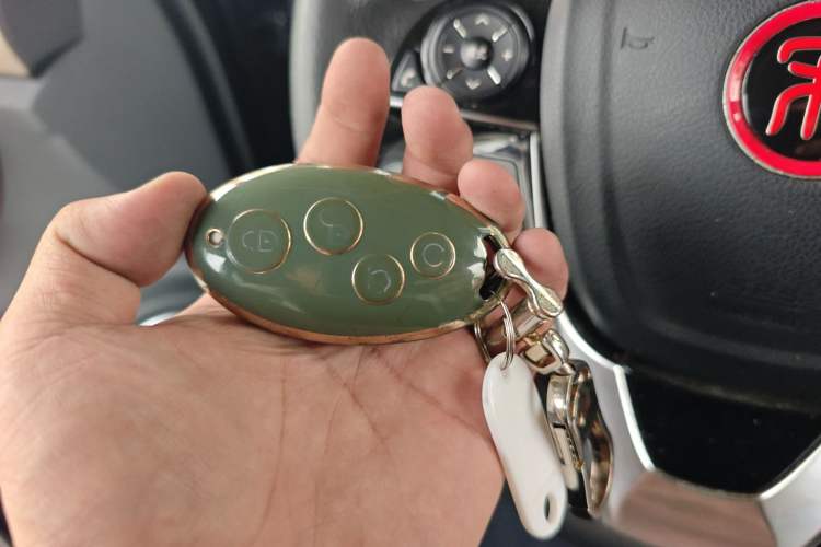 Used BYD Song 2017 Gaishe Upgrade Edition 1.5TID Automatic Elite Model Vehicle Key