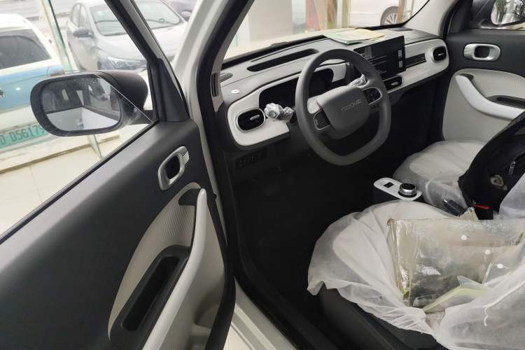 Used Geely Galaxy Panda 2025 210 km – Yuanqi Bear