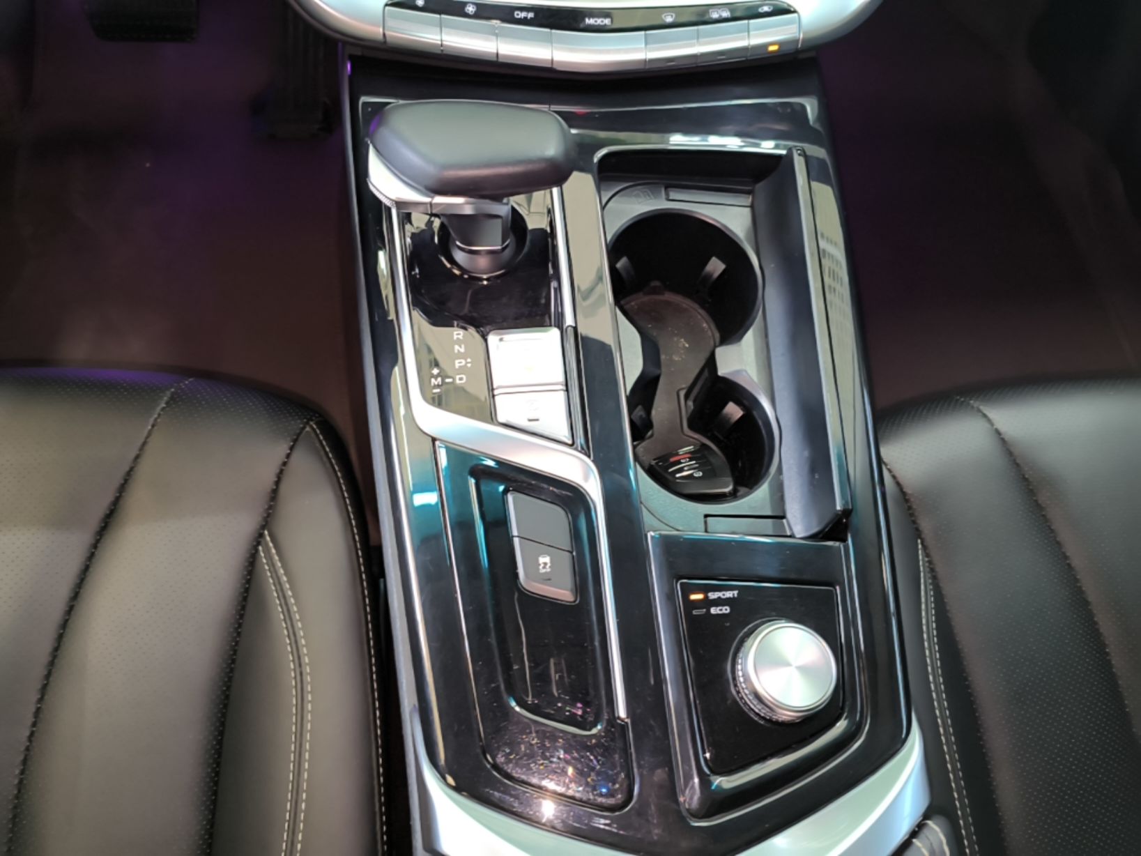 Geely Auto Emgrand GT 2021 1.8T Flagship Edition+ — снимка 16