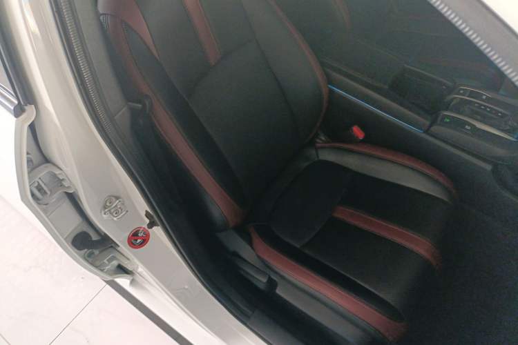 Used Honda Civic 2021 HATCHBACK 220TURBO CVT New Trendsetter
