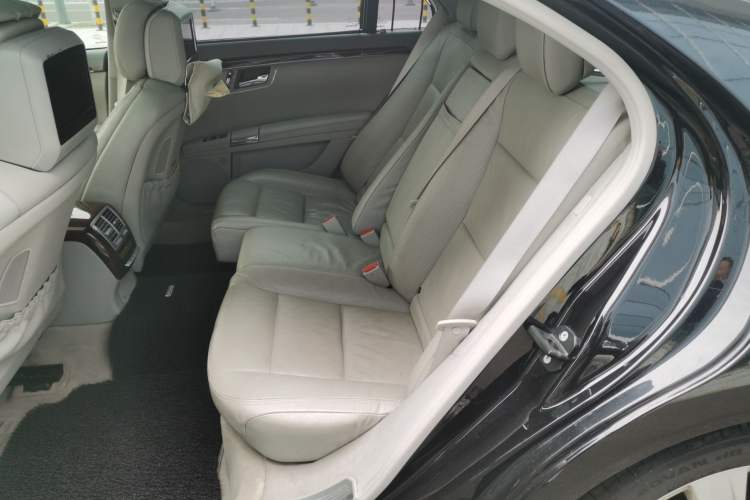 Used Mercedes-Benz S-Class 2010 S 350 L Luxury Model