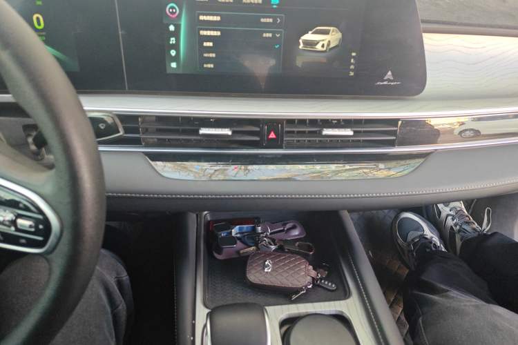 Used Chery Fengyun A8 2024 127 ZHU FENG Version
