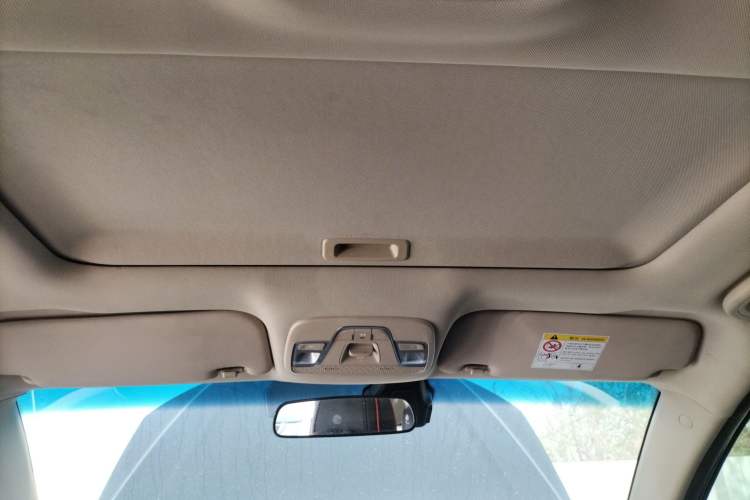 Used Geely Auto Emgrand 2018 1.5L Manual Upward Connect Edition Headliner