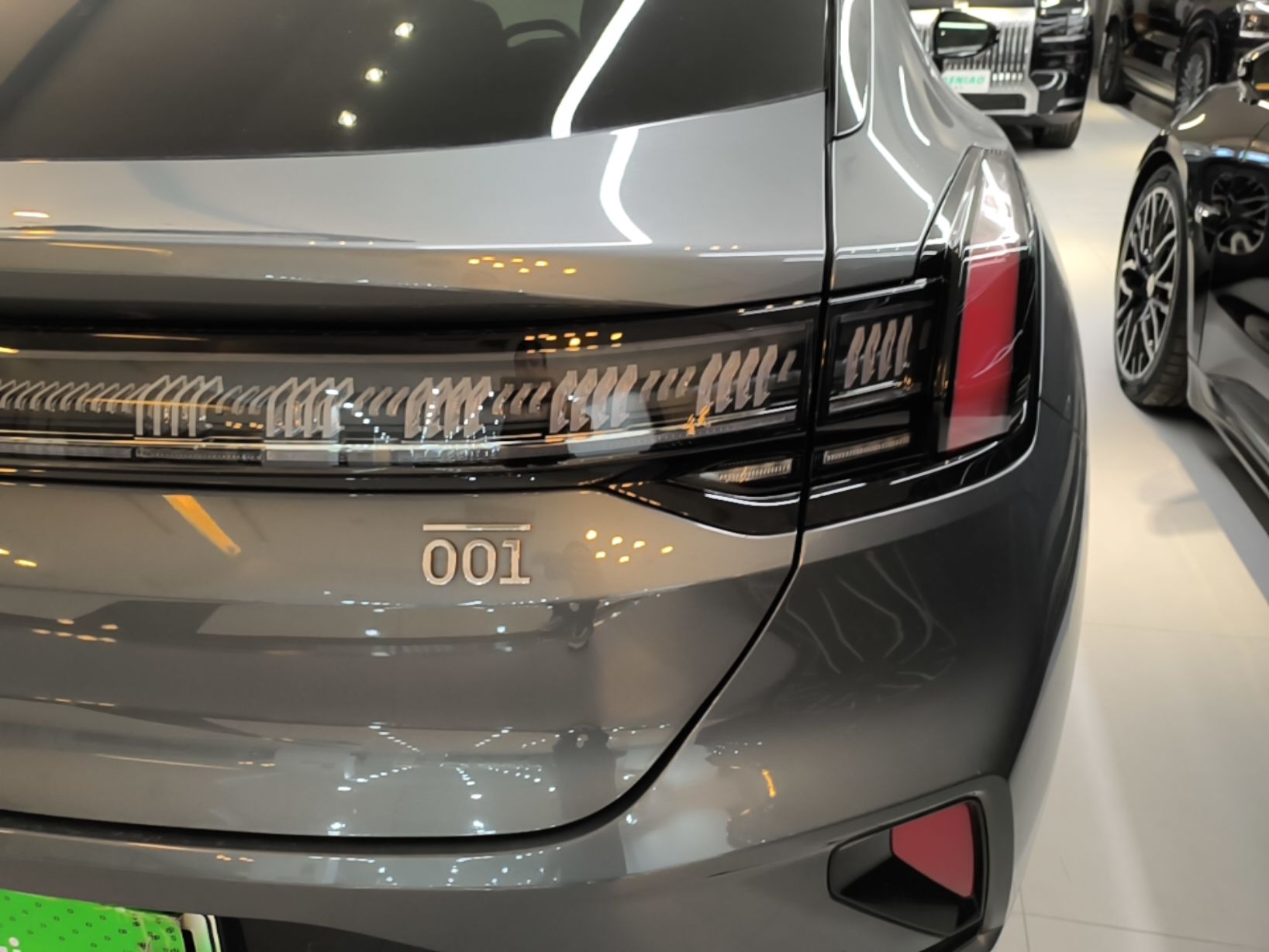 Zeekr 001 2025 YOU Edition 100 kWh All-Wheel Drive — снимка 9
