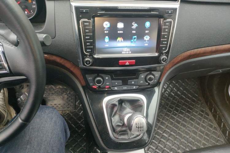 Used Haval H6 2014 Sport Version 1.5T Manual Two-Wheel Drive Elite Edition