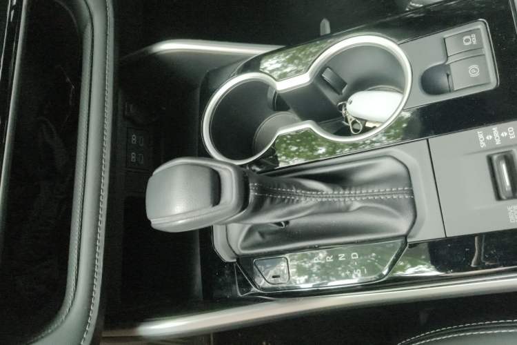 Used Toyota Crown Kluger 2021 2.5L HEV Two-Wheel Drive Elite Edition
