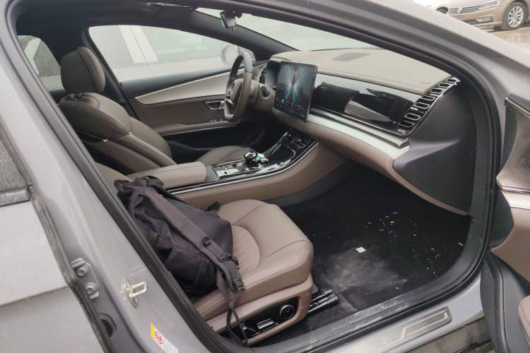 Used BYD Han 2025 DM-i Intelligent Driving Edition 125KM Prestige Model