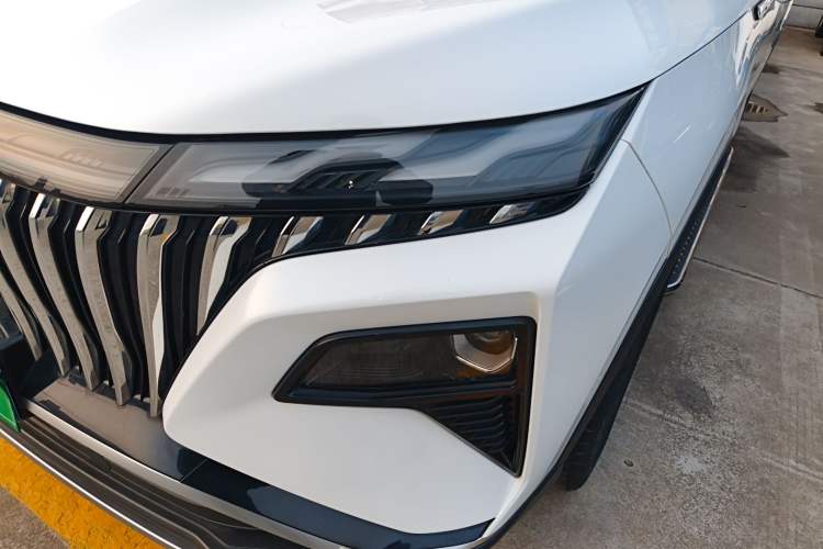 Used Dongfeng Aeolus Huge 2022 Mach Power 1.5T DareDrive Edition · Smart
