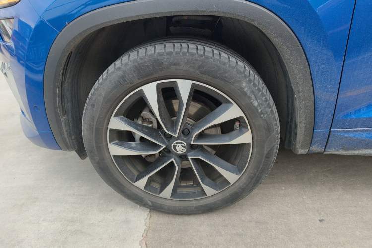 Used Skoda Kodiaq 2022 TSI330 7-Seater Two-Wheel-Drive Luxury Edition