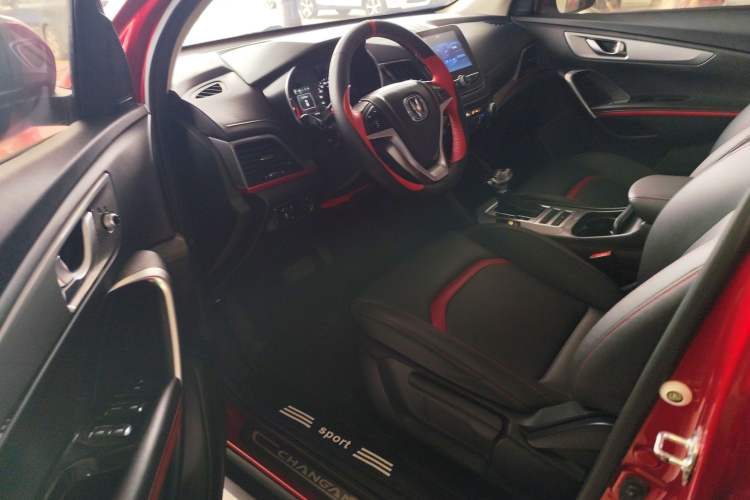 Used Changan CS55 2018 1.5T Automatic Colorful Edition China V Standard
