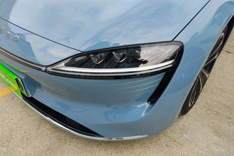 Used Hima Luxeed S7 2025 855 km Max Left Front Headlight