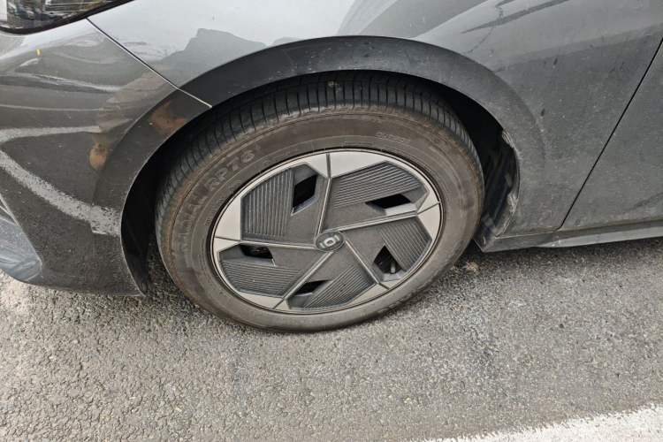 Used CHANGAN NEVO A05 2025 Truly Delicious Version 145 Leading Edition Left Front Wheel Hub