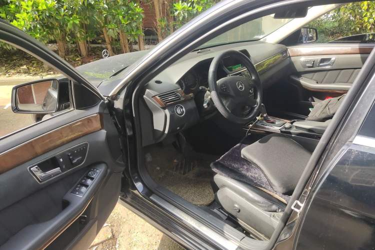 Used Mercedes-Benz E-Class 2010 E 260 L CGI Elegant Model Driver Seat