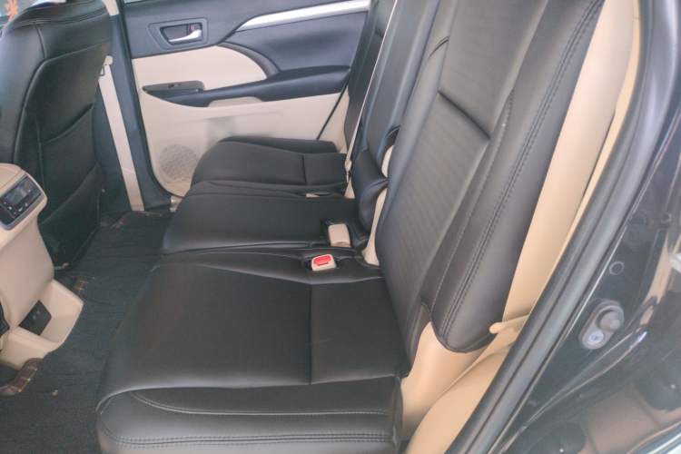 Used Toyota Highlander 2018 2.0T Four-Wheel Drive Elite Edition 7 Seats China VI Standard