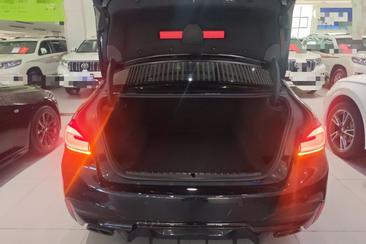 Used BMW 5 Series 2019 Restyled 530Li Luxury Edition M Sport Package Trunk