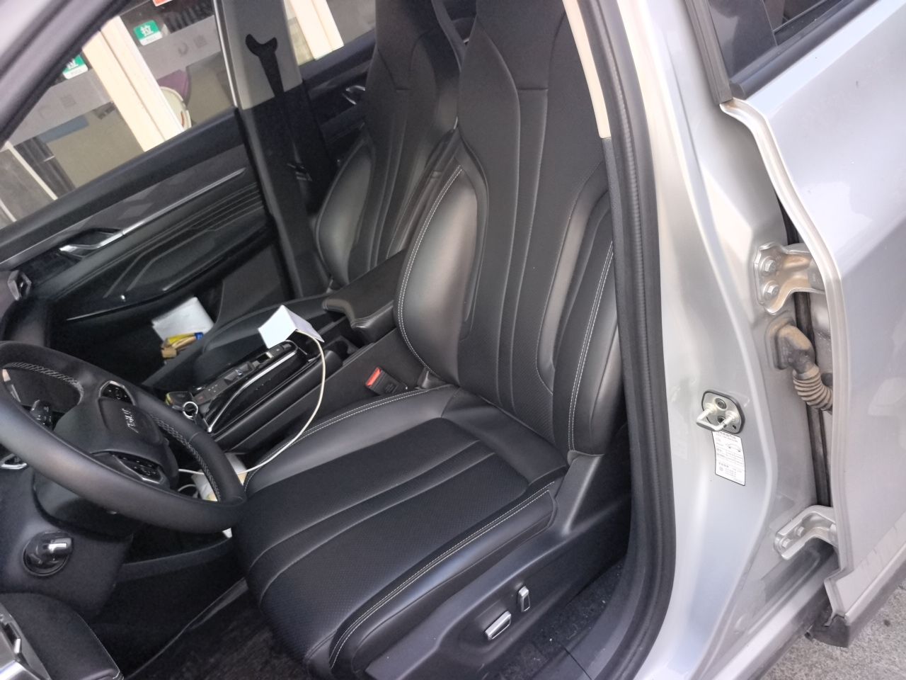 Dongfeng Aeolus Mage 2023 DH-i 1.5T Luxury Edition — снимка 12