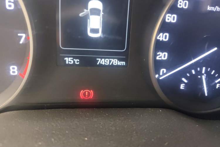 Used Hyundai Elantra (6th Generation / Lingdong) 2016 1.6L Automatic ZhiXuan – Elite Version Odometer Close Up