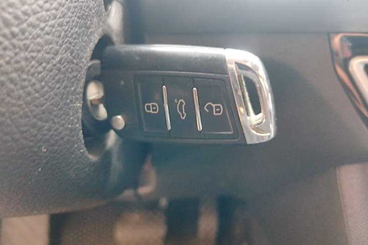 Used Volkswagen Lavida 2023 1.5L Automatic De Yi Edition Vehicle Key