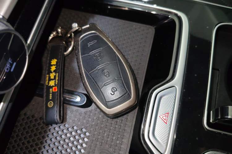 Used Hongqi HS5 2023 2.0T Qixiang Pro Edition
