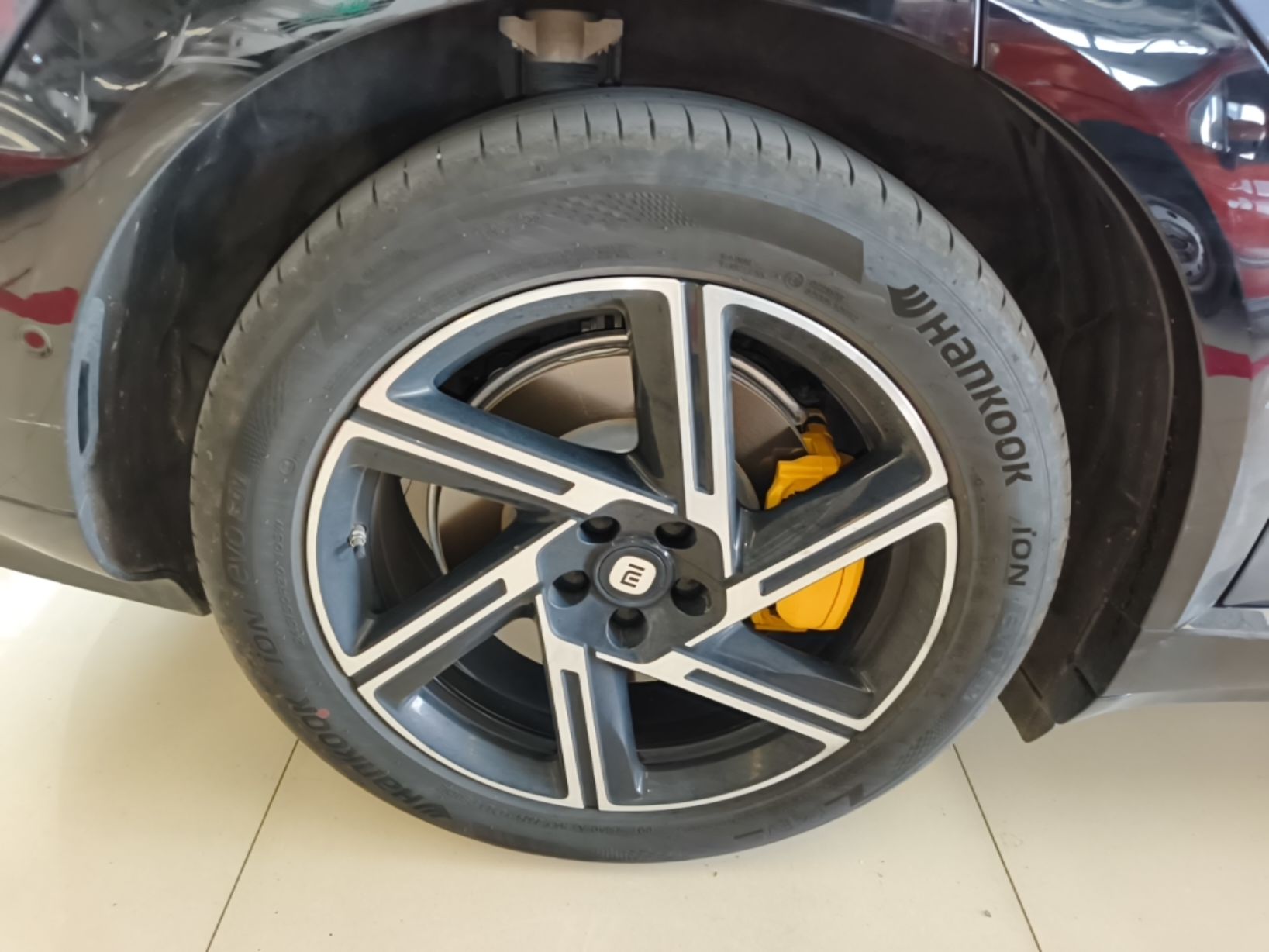Xiaomi Auto YU7 2025 Ultra-Long Range Rear-Wheel Drive Version — снимка 11