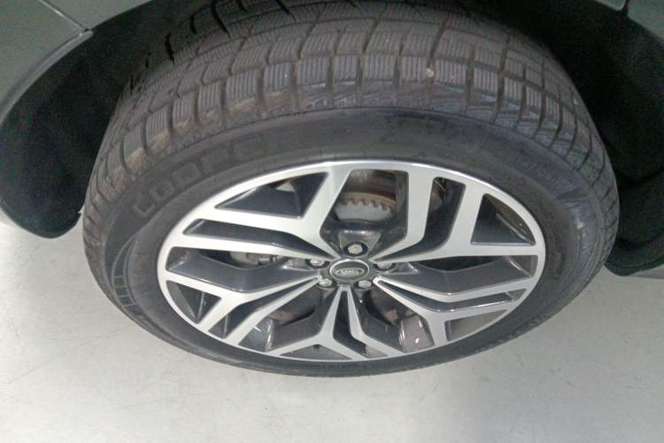 Used Land Rover Range Rover Evoque 2021 Range Rover Velar L 249PS R-Dynamic First Edition