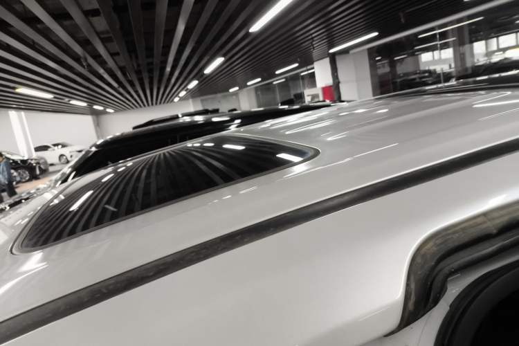 Used GAC Trumpchi E8 2024 Honor Series 2.0L Honor Edition Roof