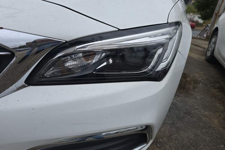 Used Buick Verano 2019 Sedan 20T Dual-Clutch Leading Model
