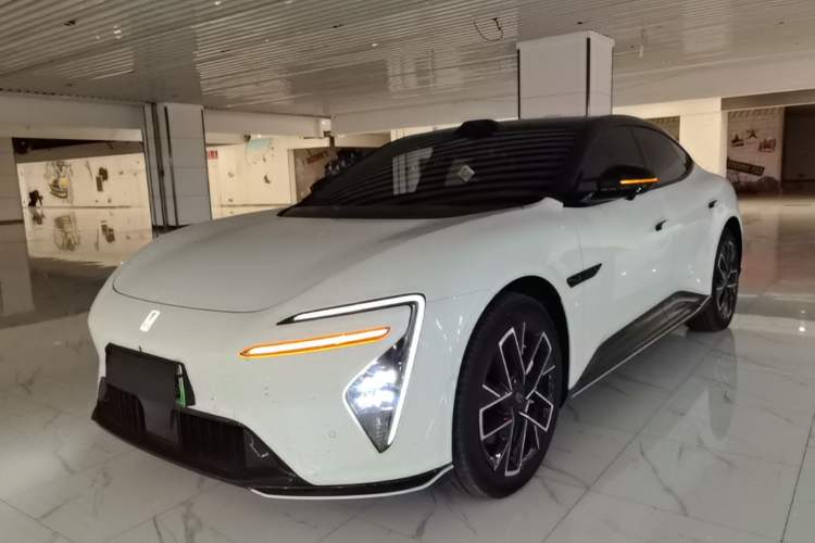 Used Avatr 06 2025 Ultra Pure Electric Edition