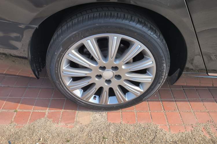 Used SsangYong Chairman 2012 3.6 CW700L Extended Version
