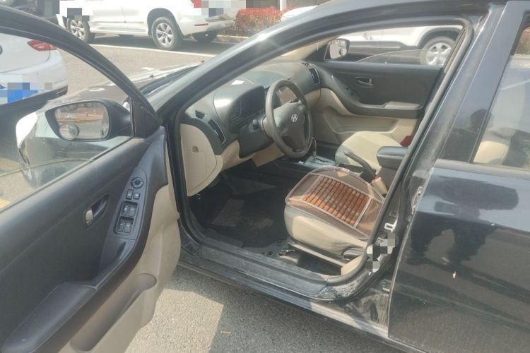 Used Hyundai Celesta 2011 1.6L Automatic Comfort Edition Driver Seat