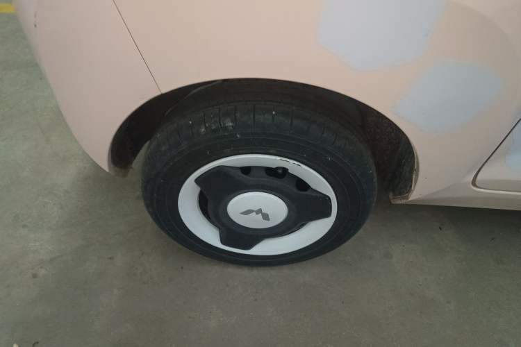 Used Wuling Hongguang MINIEV 2022 Easy Version Lithium-NMC Right Rear Wheel Hub