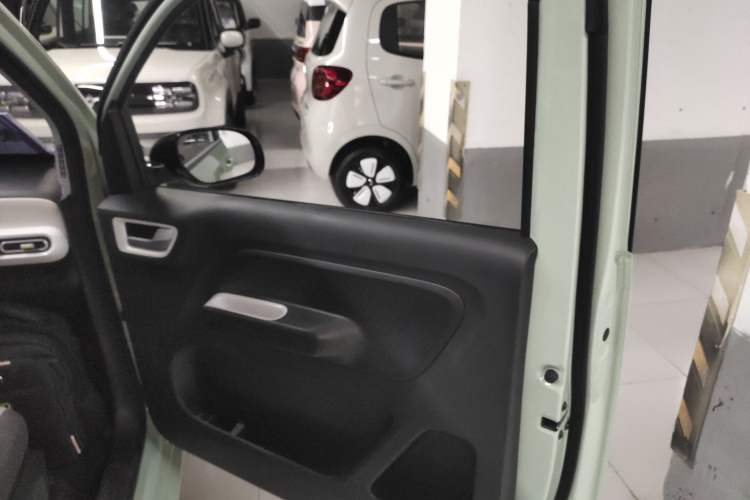 Used Wuling Hongguang MINIEV 2024 3rd Generation 215km Youth Edition