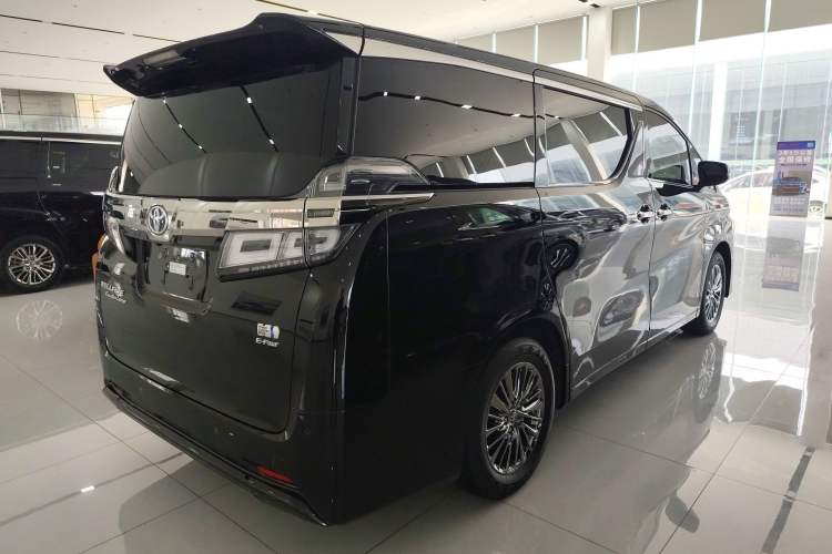 Used Toyota Vellfire 2021 Crown Dual-Engine 2.5L HV Prestige Edition
