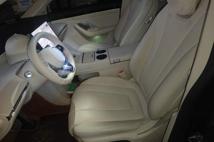 Used Hima Luxeed R7 2024 All-Electric 802 km Max