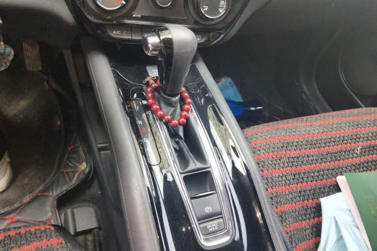 Used Honda Vezel 2015 1.8L CVT 2WD Elite Model