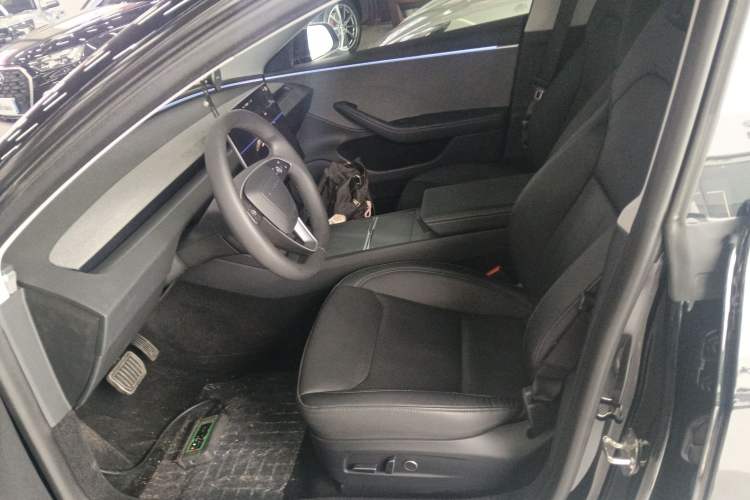 Used Tesla Model 3 2023 Rear-Wheel-Drive Version