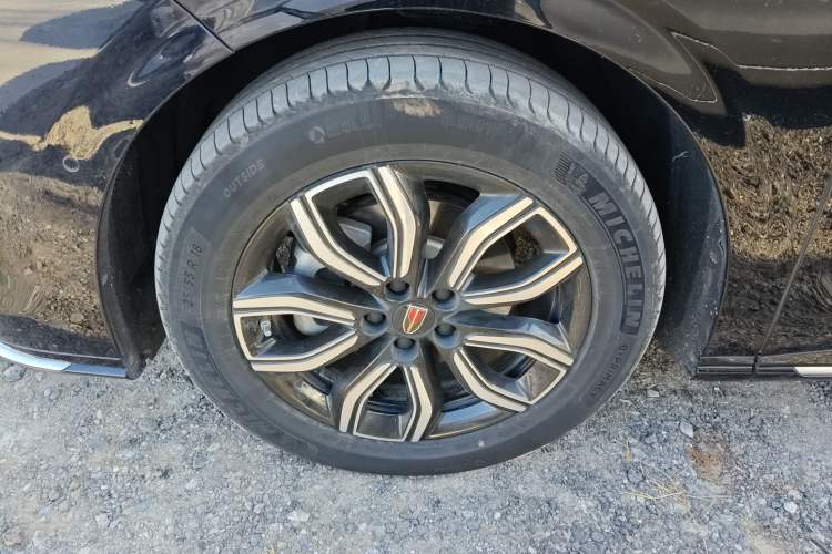 Used Hongqi HQ9 2023 2.0T Smart Connect Flagship Edition