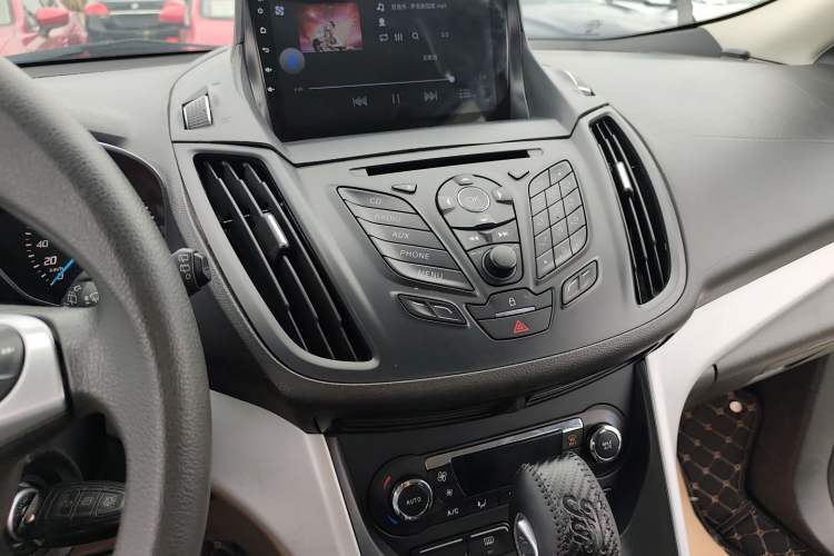 Used Ford Kuga 2015 1.5L GTDi Two-Wheel-Drive Comfort Model