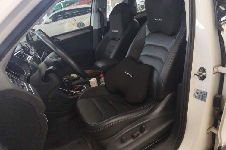 Used Volkswagen Tiguan L 2019 330TSI Automatic Two-Wheel Drive Panoramic Comfort Edition China VI Standard Left Front Seat