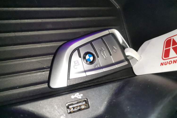 Used BMW 5 Series 2018 530Li Luxury Edition Premium Package Vehicle Key