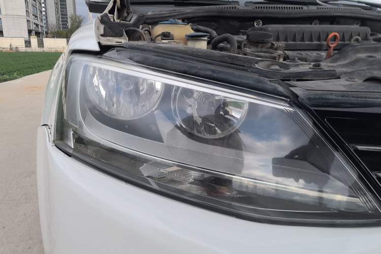 Used Volkswagen Sagitar 2012 1.6L Manual Comfort Model