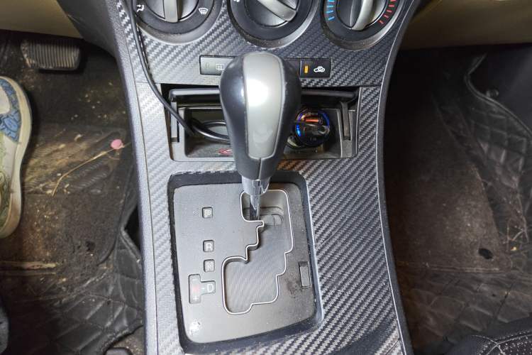 Used Mazda 3 2011 Sedan 1.6L Automatic Elite Model Gear Lever