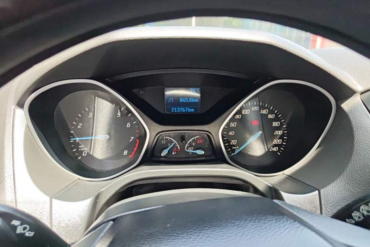 Used Ford Focus 2012 Hatchback 1.6L Manual Comfort Model
