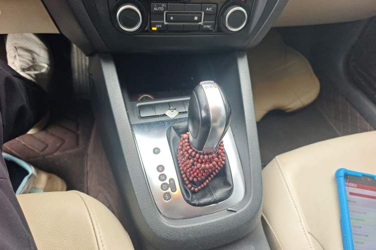 Used Volkswagen Sagitar 2014 Revised Version 1.4TSI Automatic Luxury Edition